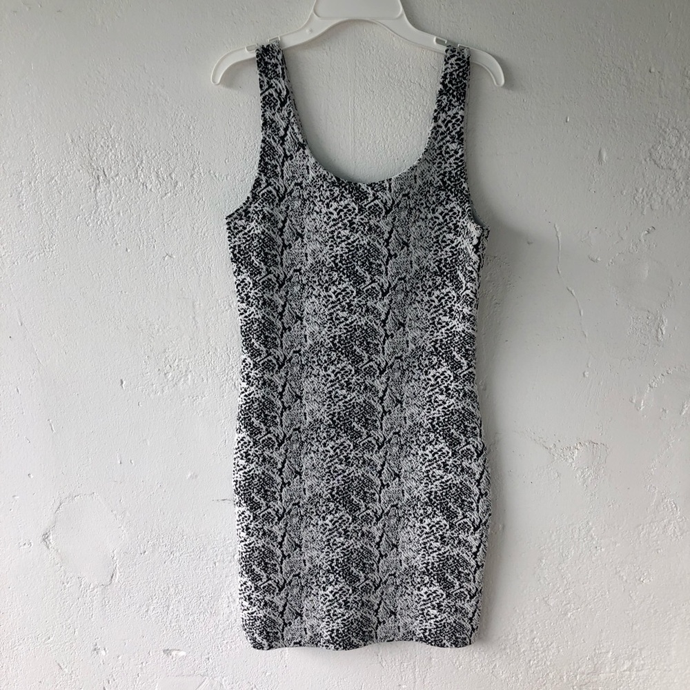 Black & white print bodycon dress | H&M